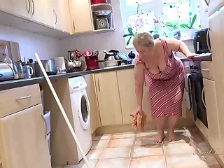 Mature Model XXX 7