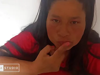 Sexy Mature Colombian Debuts Her New Dildo by Giving Her Wet Blowjob in Her Mouth